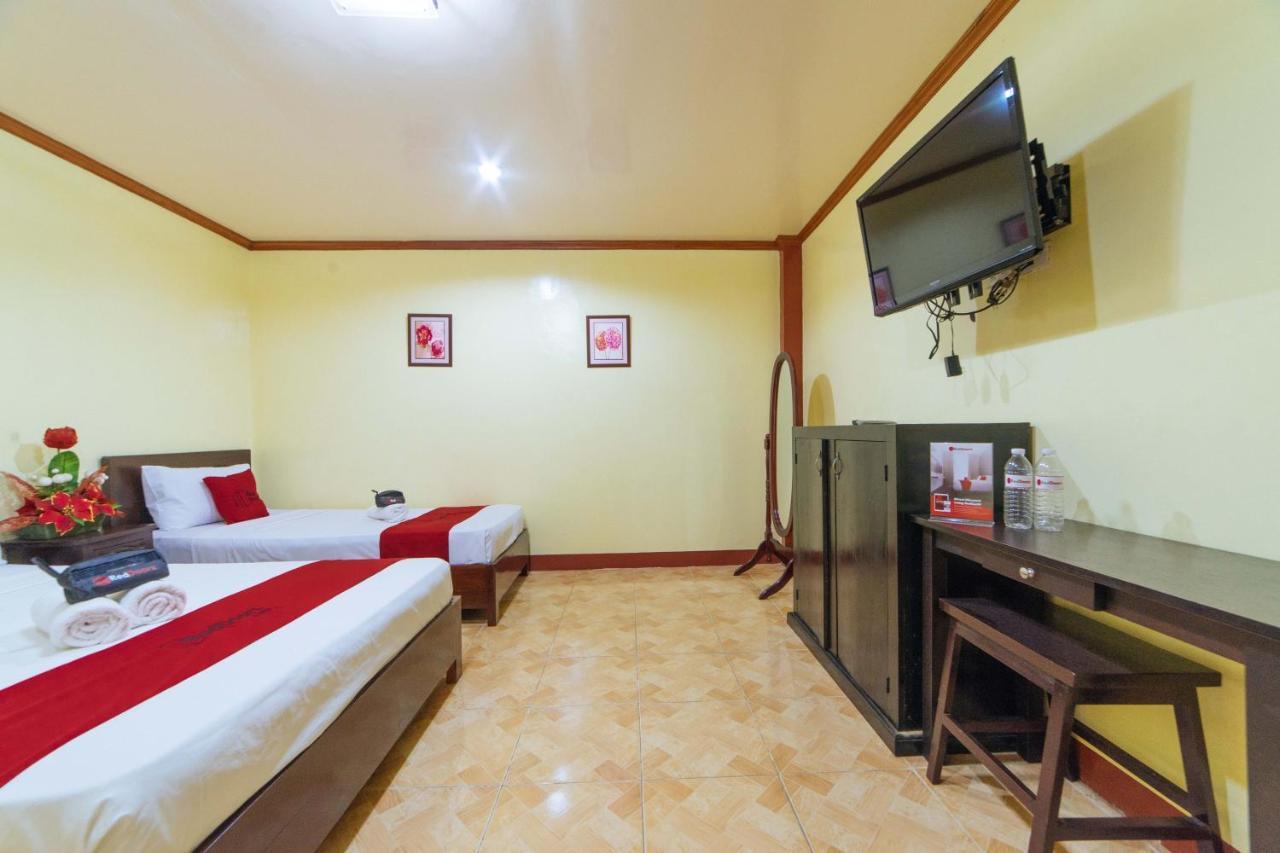 Reddoorz Near Golden Sarok Shrine Hotel Kalibo Exterior photo