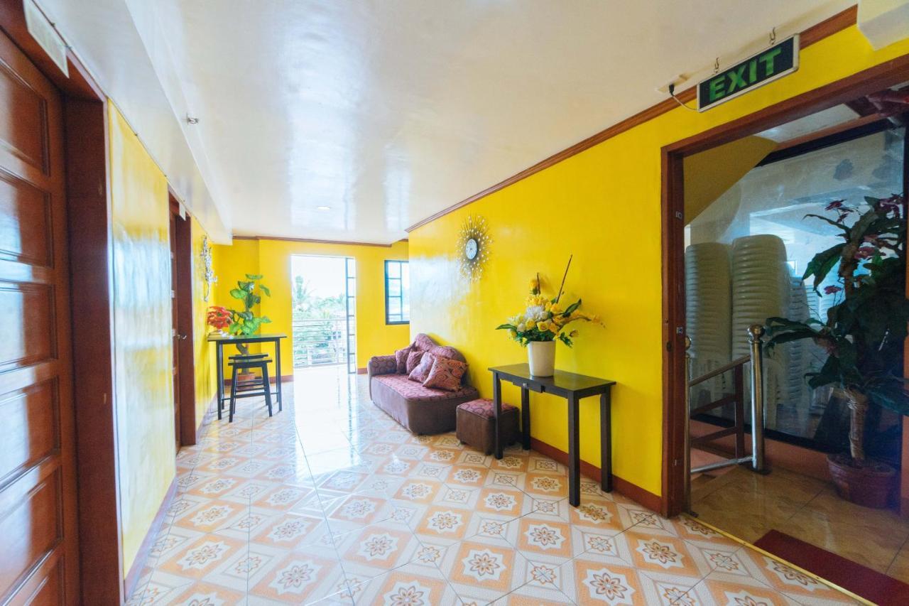 Reddoorz Near Golden Sarok Shrine Hotel Kalibo Exterior photo